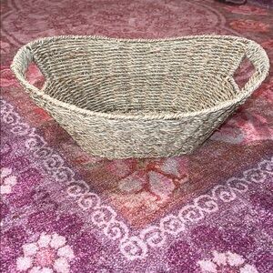 Small Wicker Basket 🧺